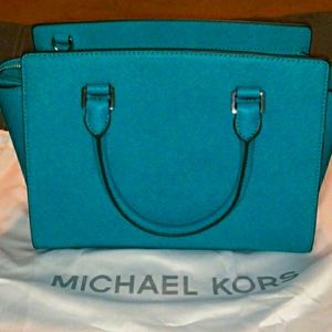 MICHAEL KORS BAG